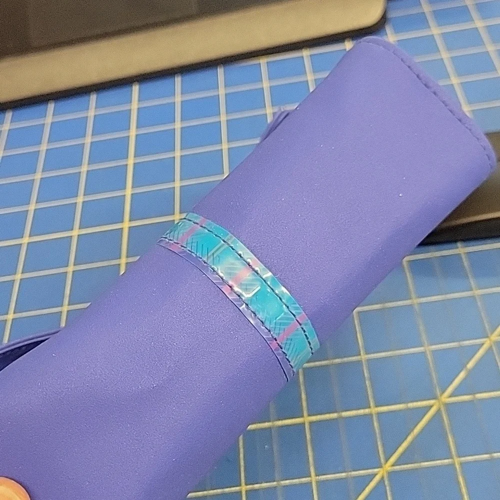 Estee Lauder Blue Purple Velcro Clousure 7